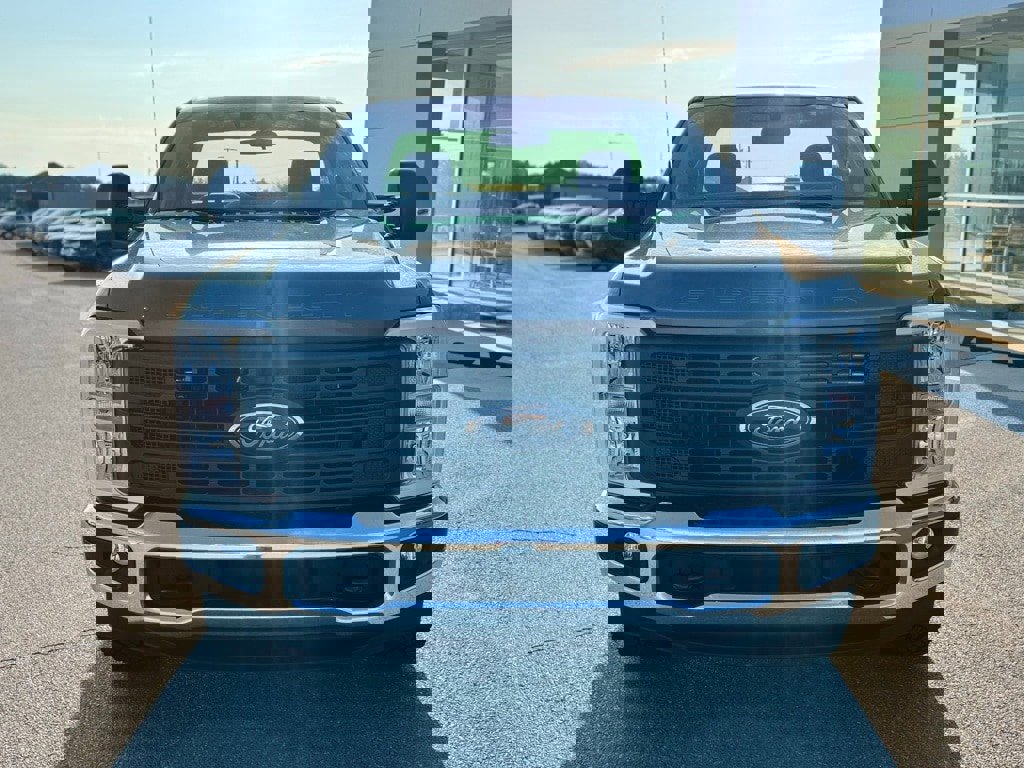 New 2026 Ford F250 XL image 4