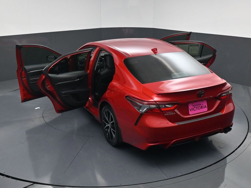 Used 2021 Toyota Camry SE image 22