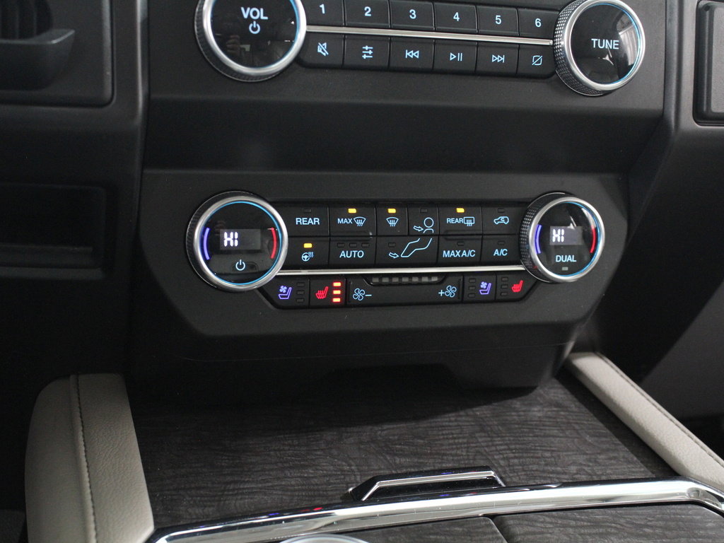 Used 2021 Ford Expedition Limited image 15