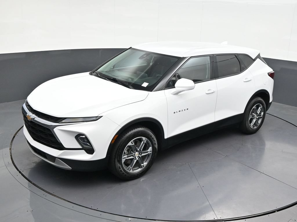 Used 2024 Chevrolet Blazer LT FWD image 20