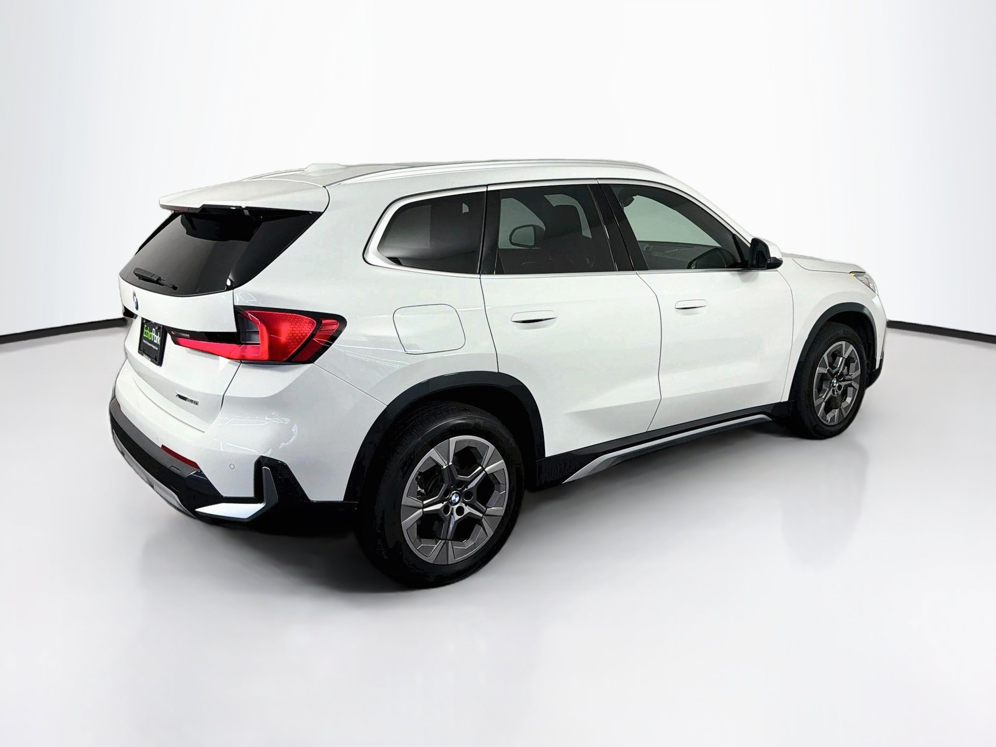 Used 2026 BMW X1 xDrive28i AWD/4WD image 9