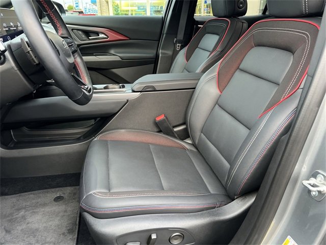 Used 2024 Chevrolet Equinox EV RS image 13