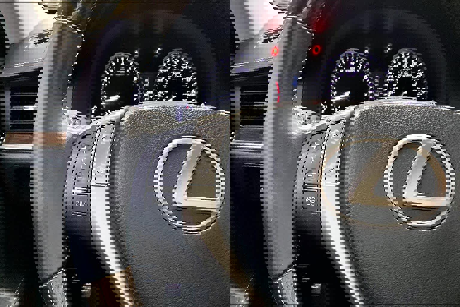 Used 2013 Lexus ES 350 w/ Luxury Pkg image 23