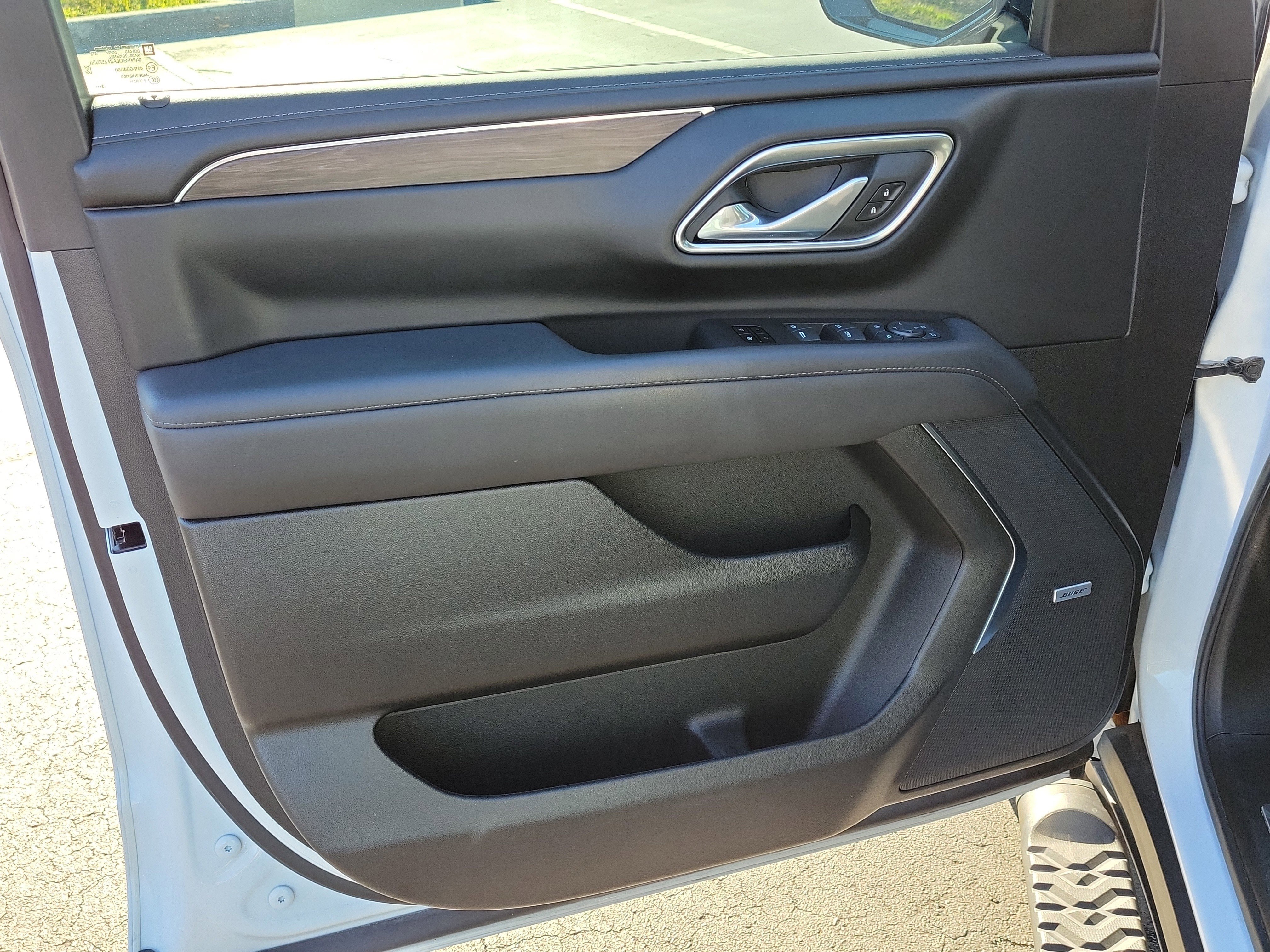 Used 2024 Chevrolet Tahoe Z71 w/ Luxury Package image 18
