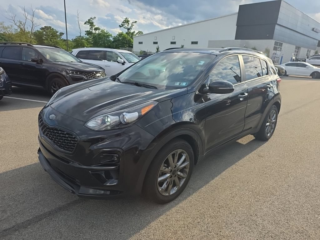 Certified 2022 Kia Sportage Nightfall Edition w/ Nightfall Fwd Premium Package image 3