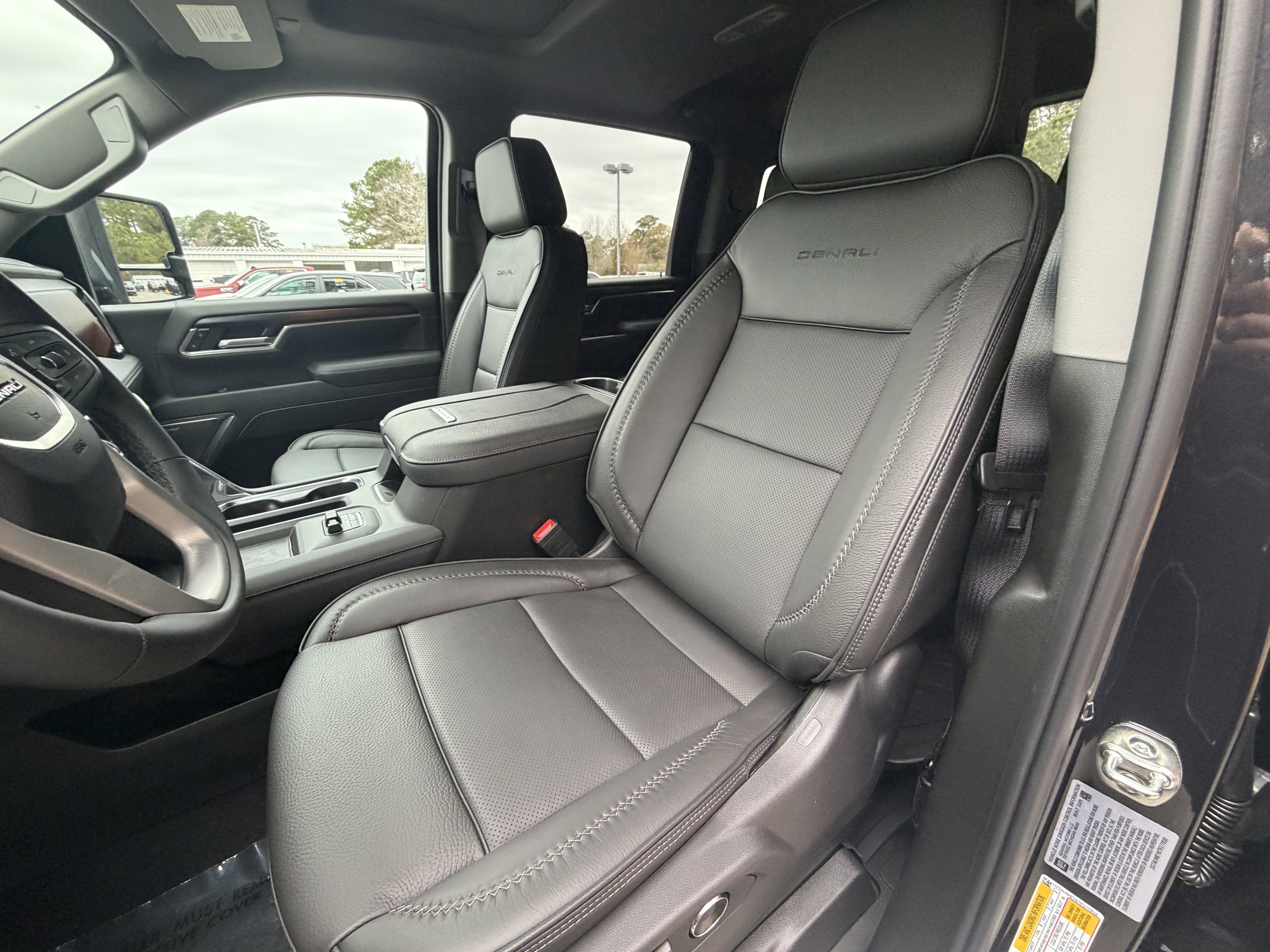 New 2026 GMC Sierra 3500 Denali w/ Denali Reserve Package AWD/4WD image 24