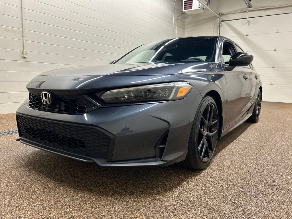 Used 2025 Honda Civic Sport image 6