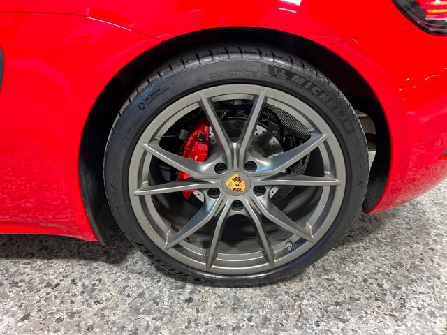 Used 2024 Porsche 718 Cayman S w/ Premium Package image 31