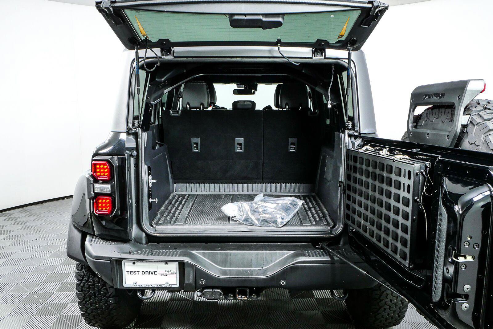Used 2024 Ford Bronco Raptor AWD/4WD image 30