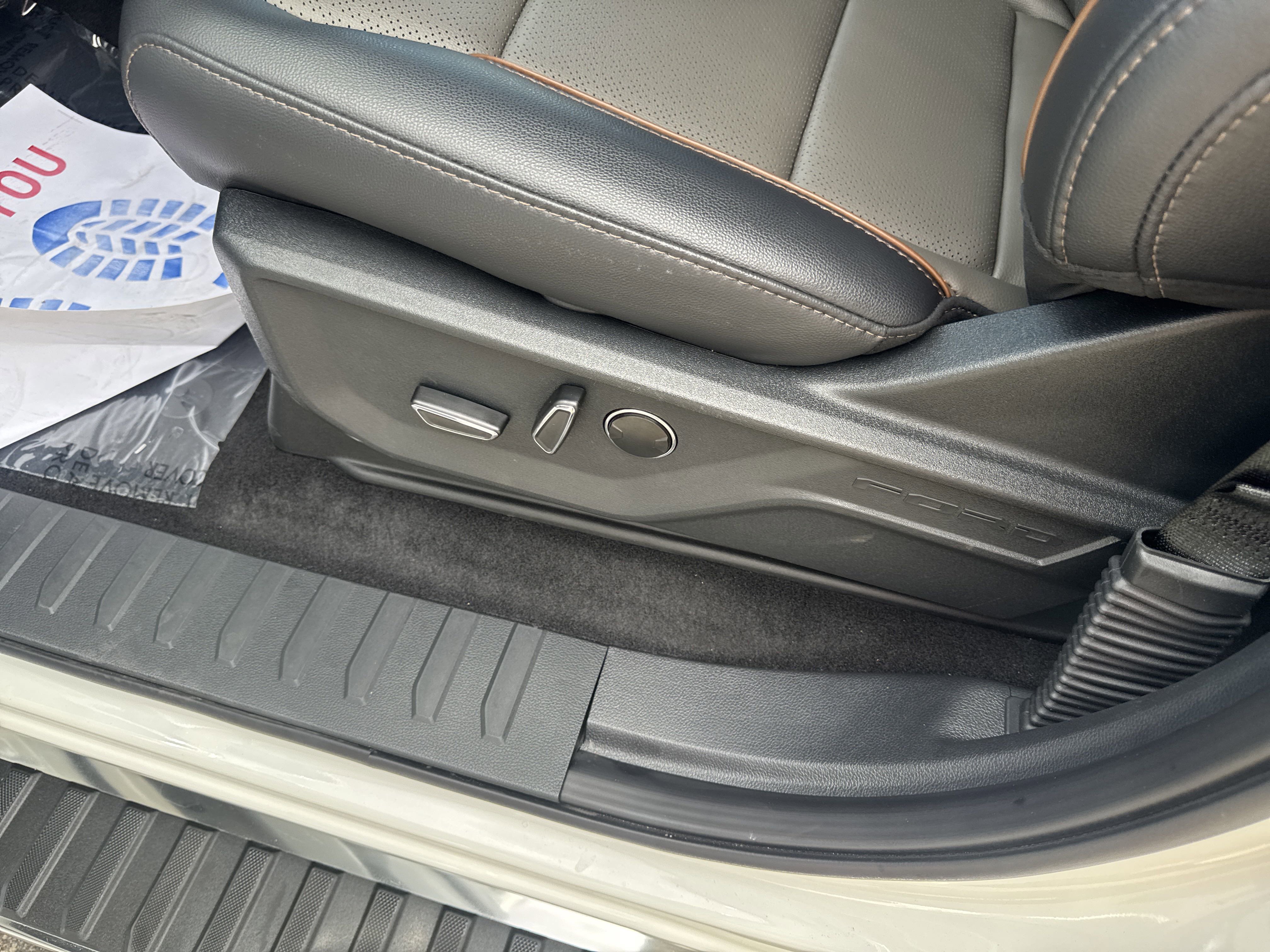 New 2025 Ford F150 Lariat w/ Equipment Group 502A High image 21