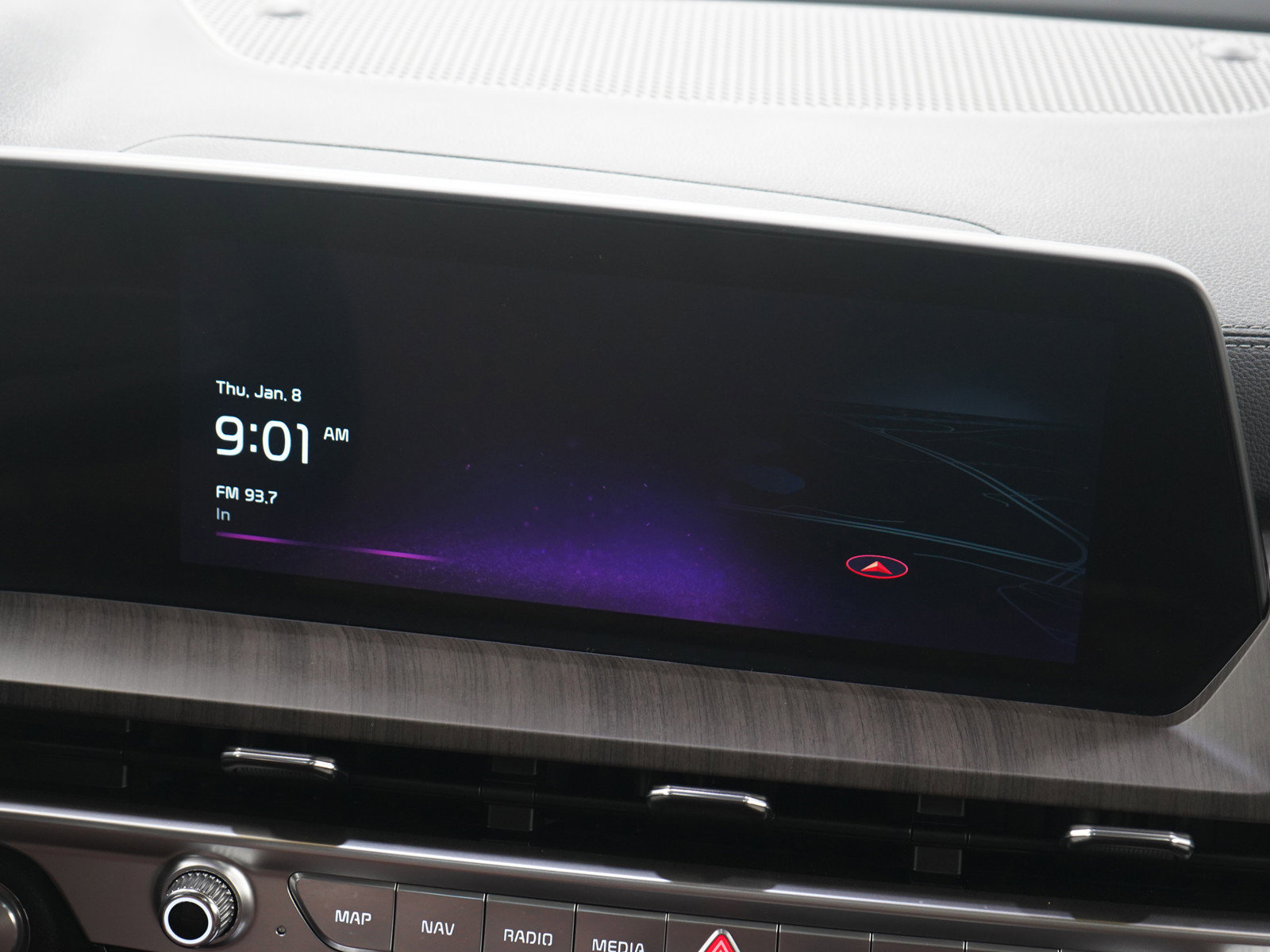 Used 2024 Kia Telluride EX w/ EX Captain's Chair Package image 16