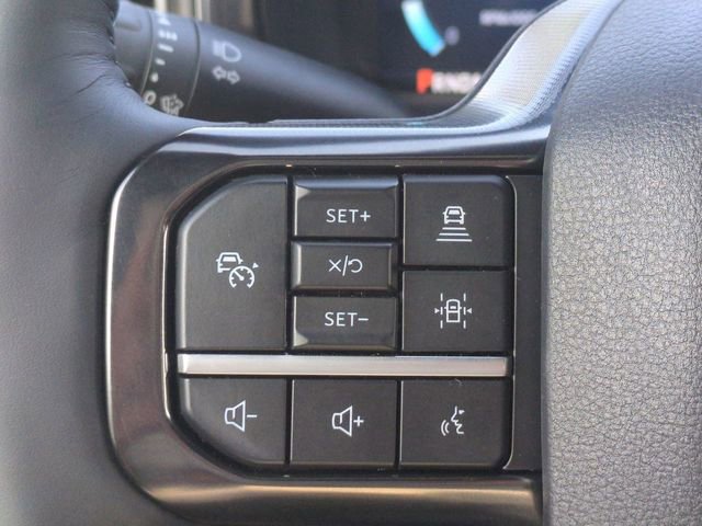 Used 2025 Ford F250 Platinum w/ FX4 Off-Road Package AWD/4WD image 26