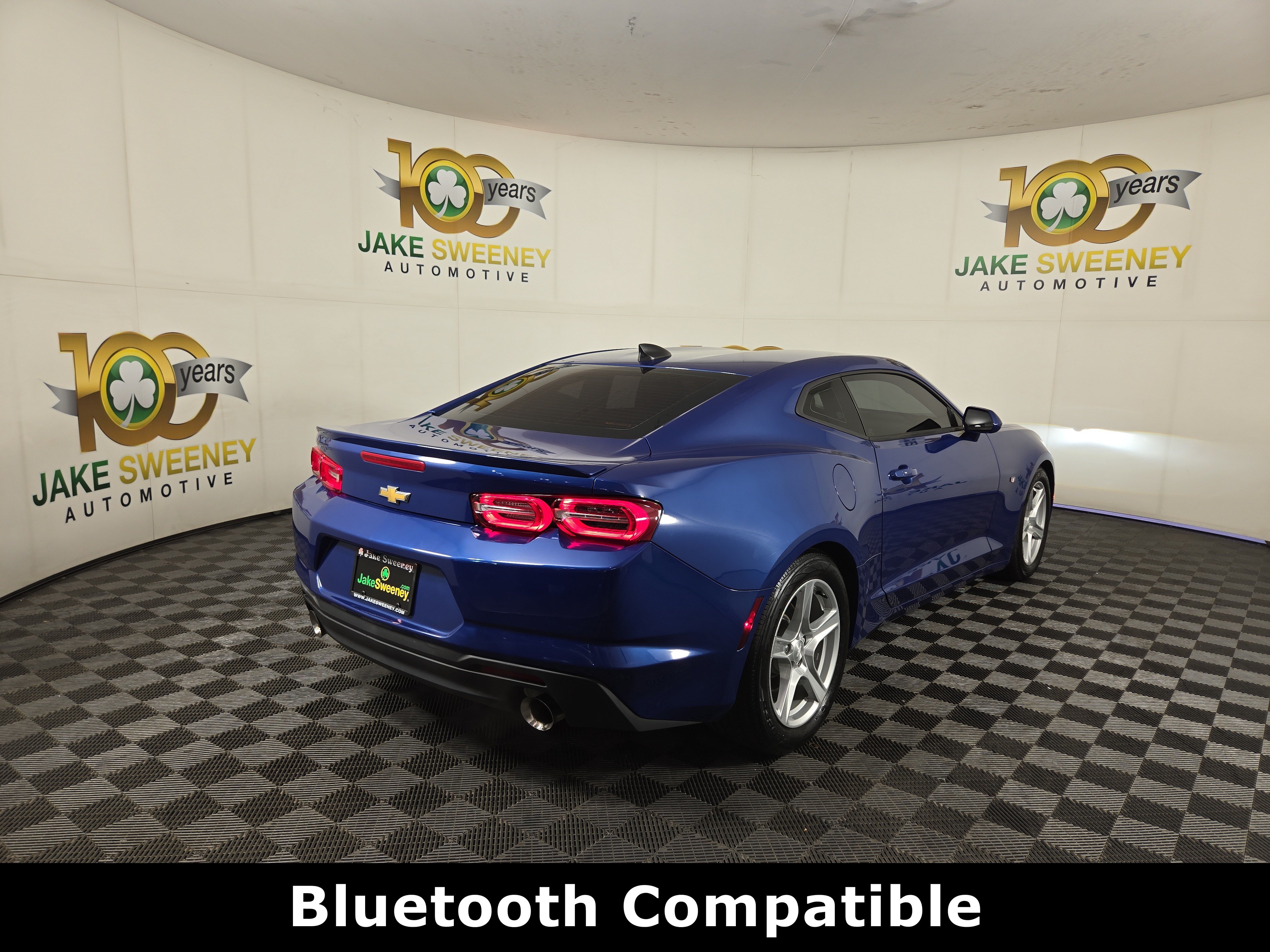 Used 2021 Chevrolet Camaro LT w/ Technology Package RWD image 9