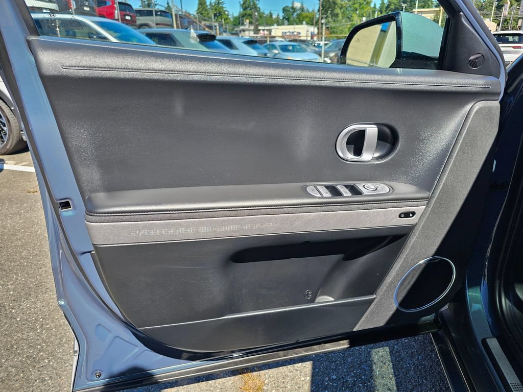 Used 2024 Hyundai Ioniq 5 Limited AWD/4WD image 23