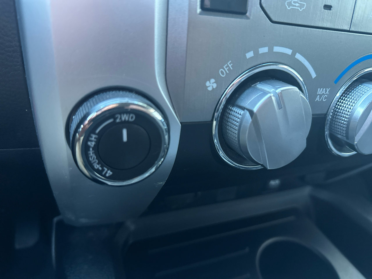 Used 2014 Toyota Tundra SR image 43