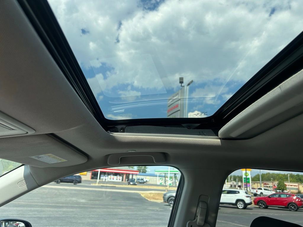 Used 2024 Honda CR-V EX image 25