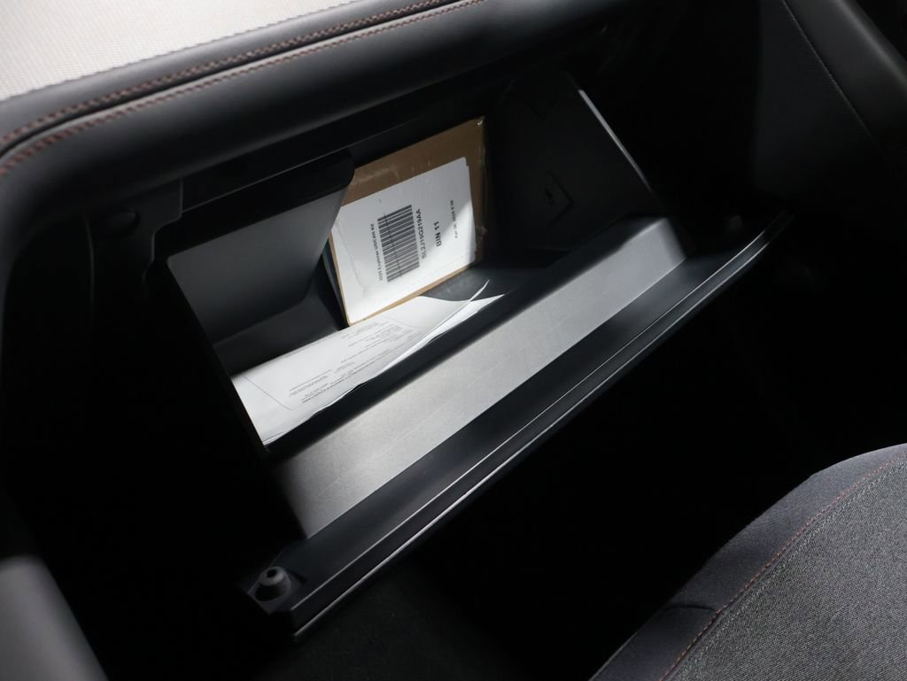 Used 2025 Ford Explorer Active image 33