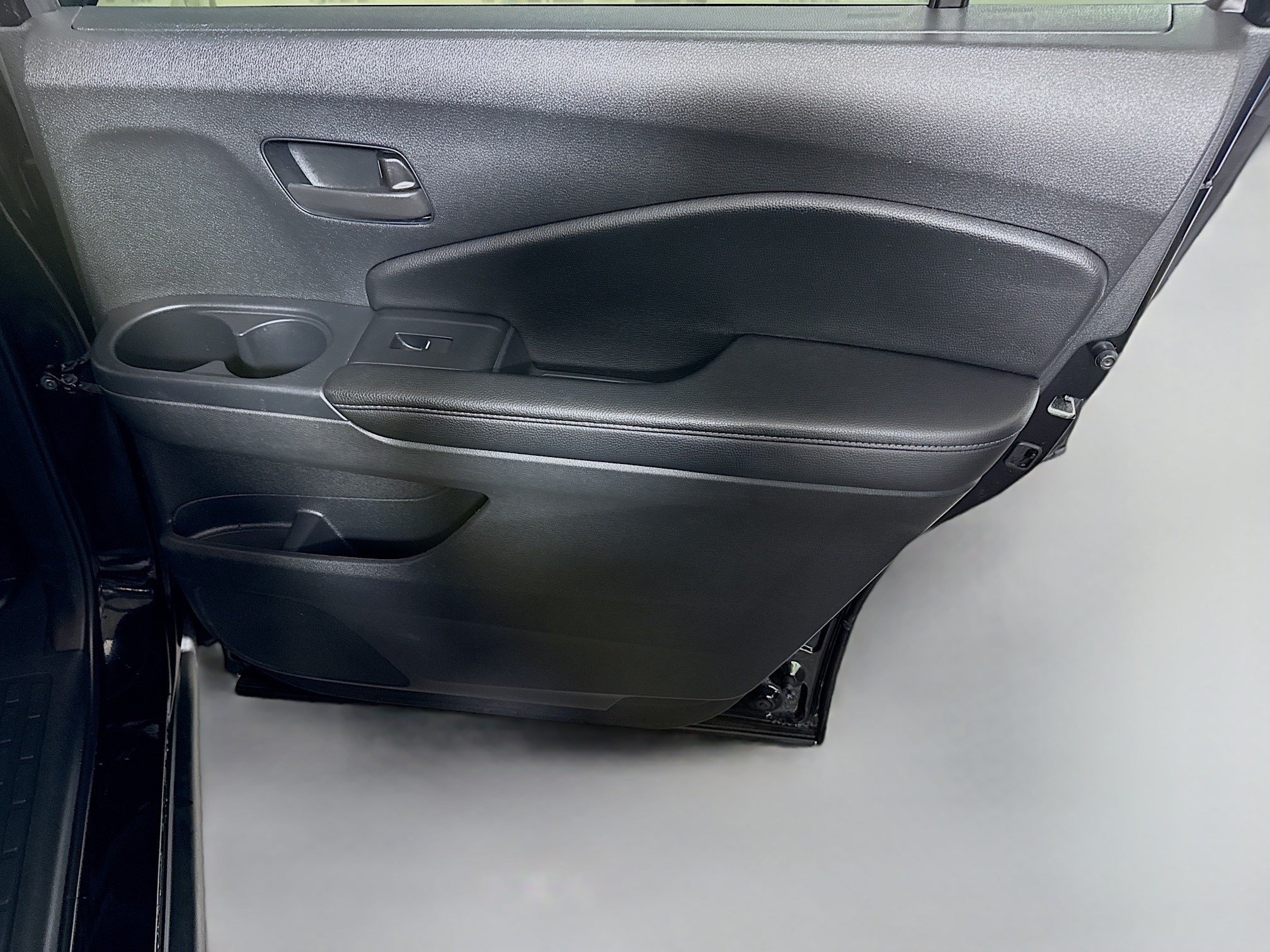 Used 2024 Honda Passport EX-L image 28