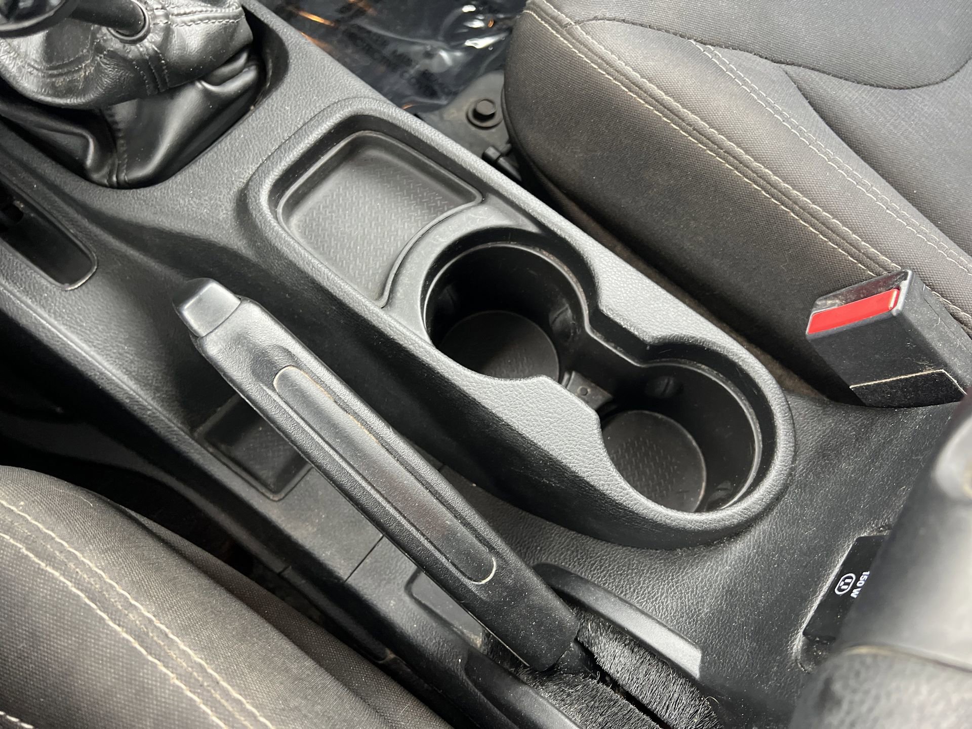 Used 2016 Jeep Wrangler Unlimited Rubicon w/ Dual Top Group image 7