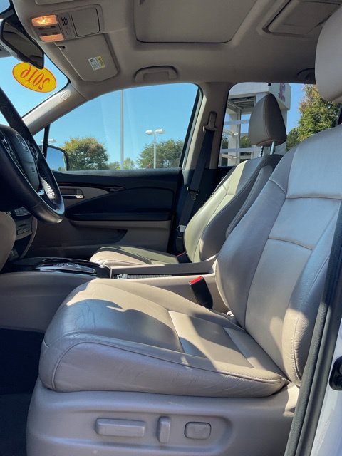 Used 2016 Honda Pilot Touring image 19