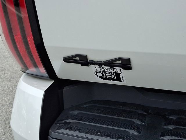 Used 2025 Toyota Tundra Limited w/ TRD Off-Road Package AWD/4WD image 31