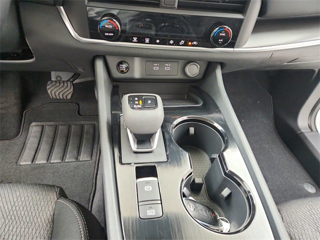 New 2026 Nissan Rogue SV image 25