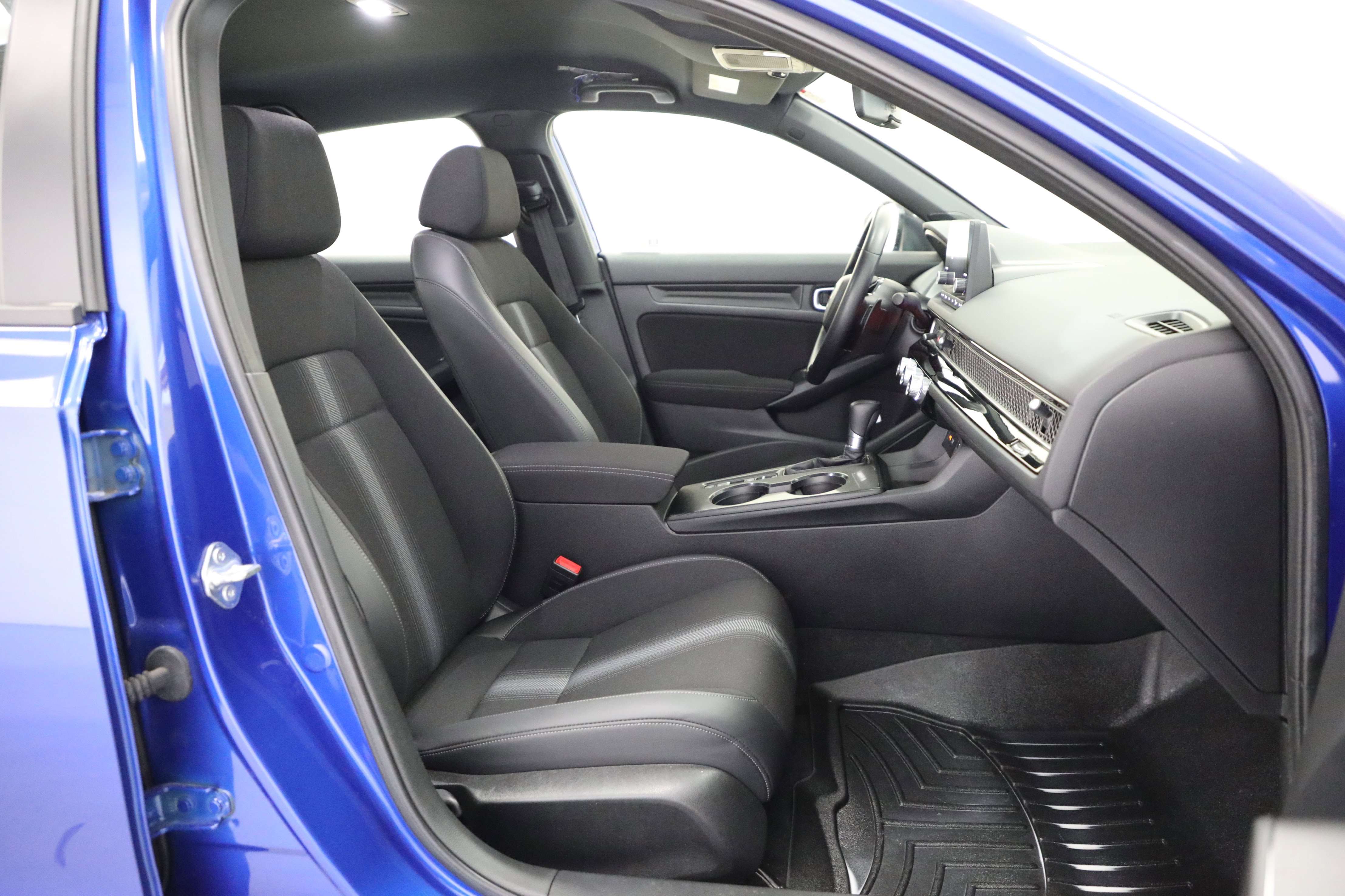 Used 2022 Honda Civic Sport image 11