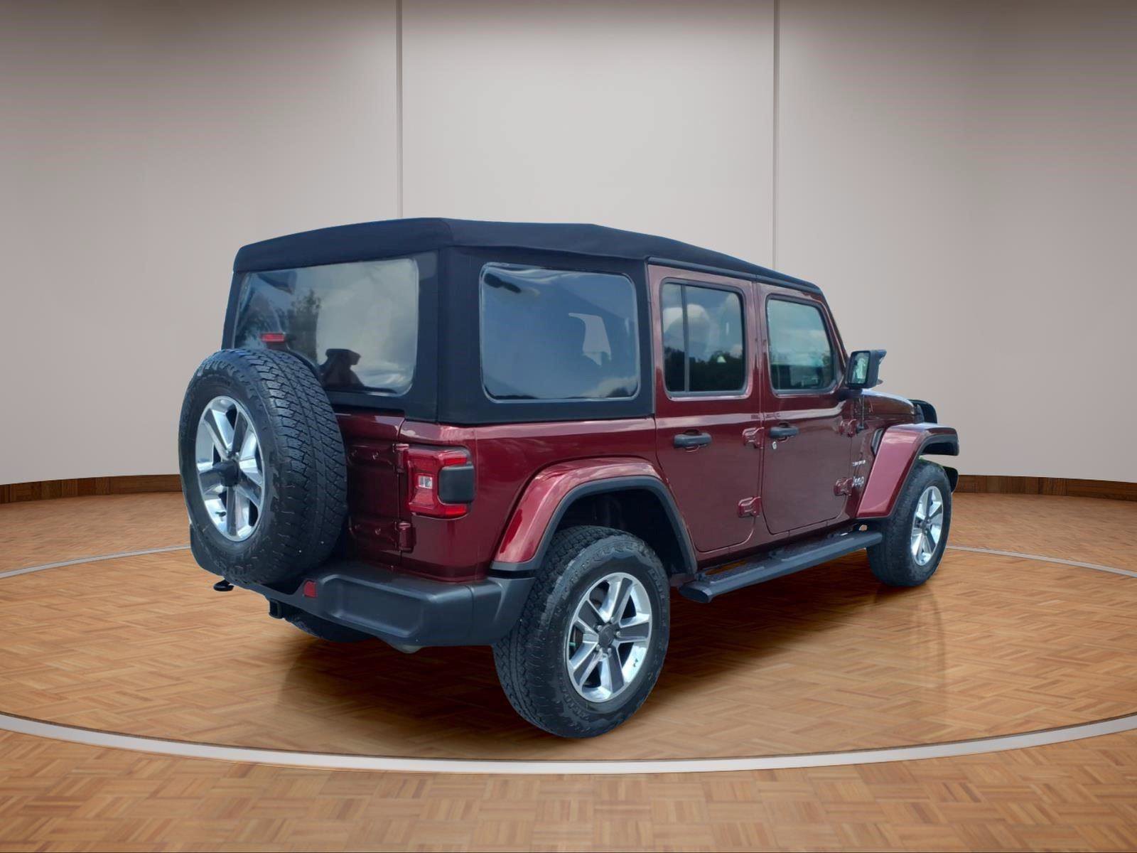 Used 2021 Jeep Wrangler Unlimited Sahara w/ LED Lighting Group AWD/4WD image 6
