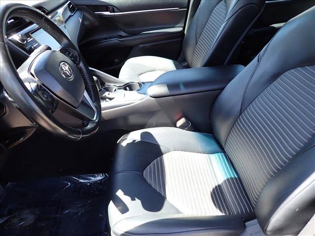 Used 2020 Toyota Camry SE FWD image 8