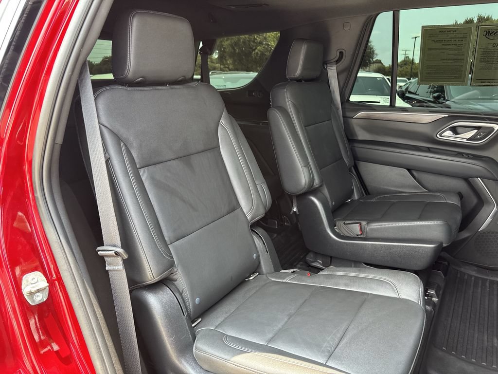 Used 2021 Chevrolet Tahoe Z71 w/ Luxury Package AWD/4WD image 25