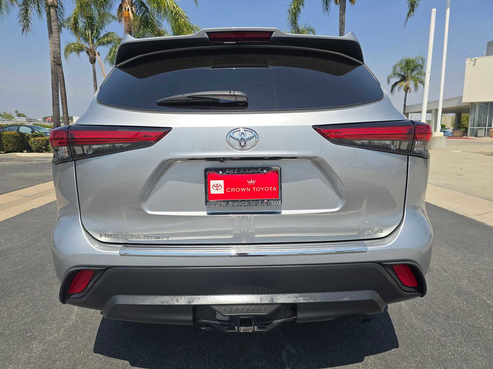 Used 2022 Toyota Highlander XLE image 15