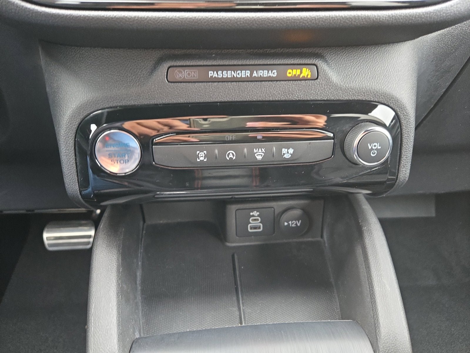 Certified 2024 Ford Escape ST-Line w/ Tech Pack #1 AWD/4WD image 20