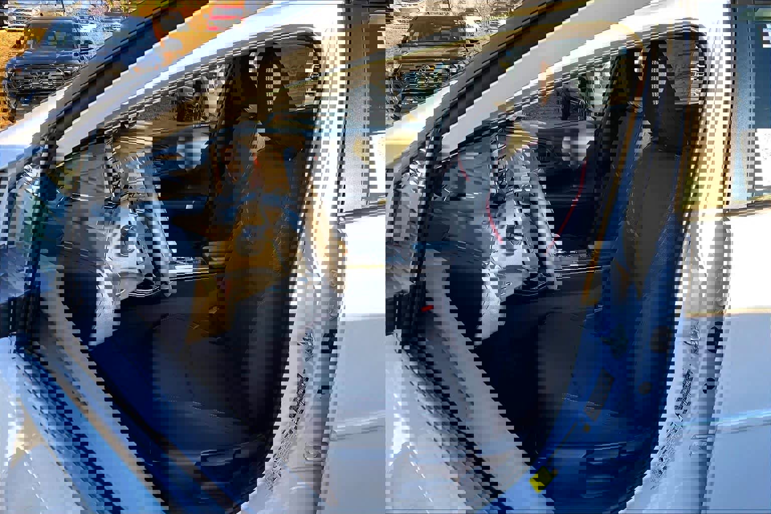 New 2026 Toyota Prius Plug-In Hybrid FWD image 9