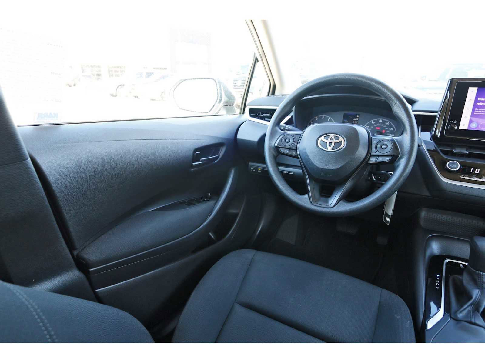Used 2024 Toyota Corolla LE image 6
