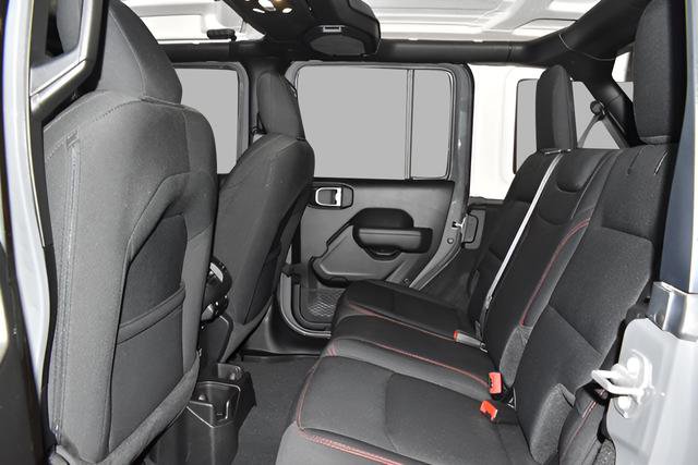 Used 2023 Jeep Wrangler Unlimited Rubicon w/ Cold Weather Group AWD/4WD image 27