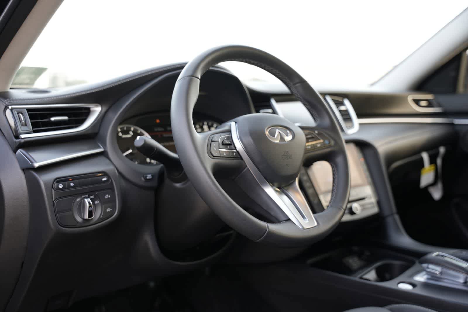 Used 2025 INFINITI QX50 Luxe AWD/4WD image 15