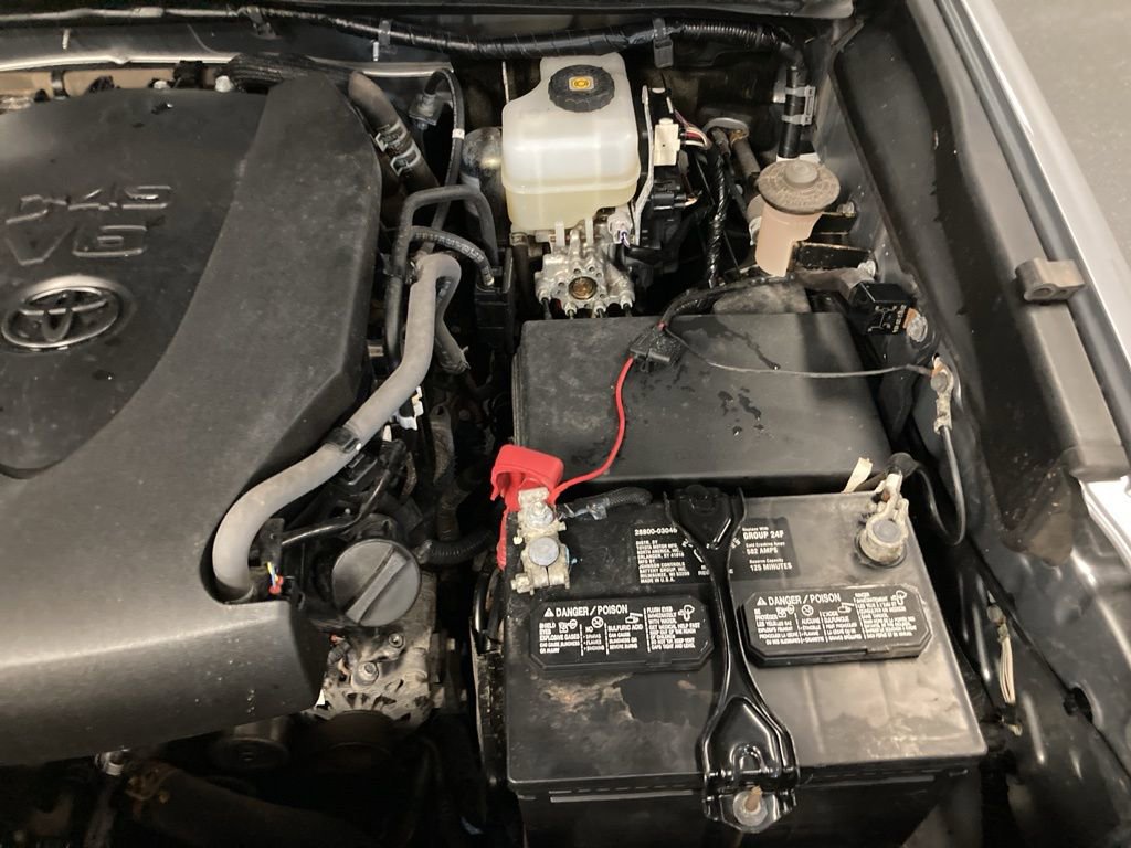 Used 2019 Toyota Tacoma TRD Off-Road AWD/4WD image 14