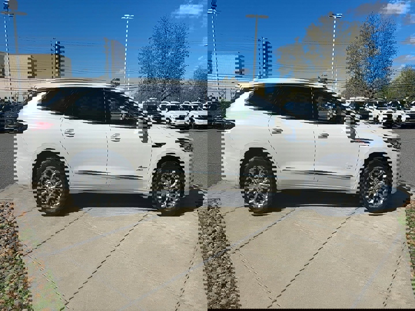 Used 2020 Buick Enclave Avenir w/ Avenir Technology Package image 5