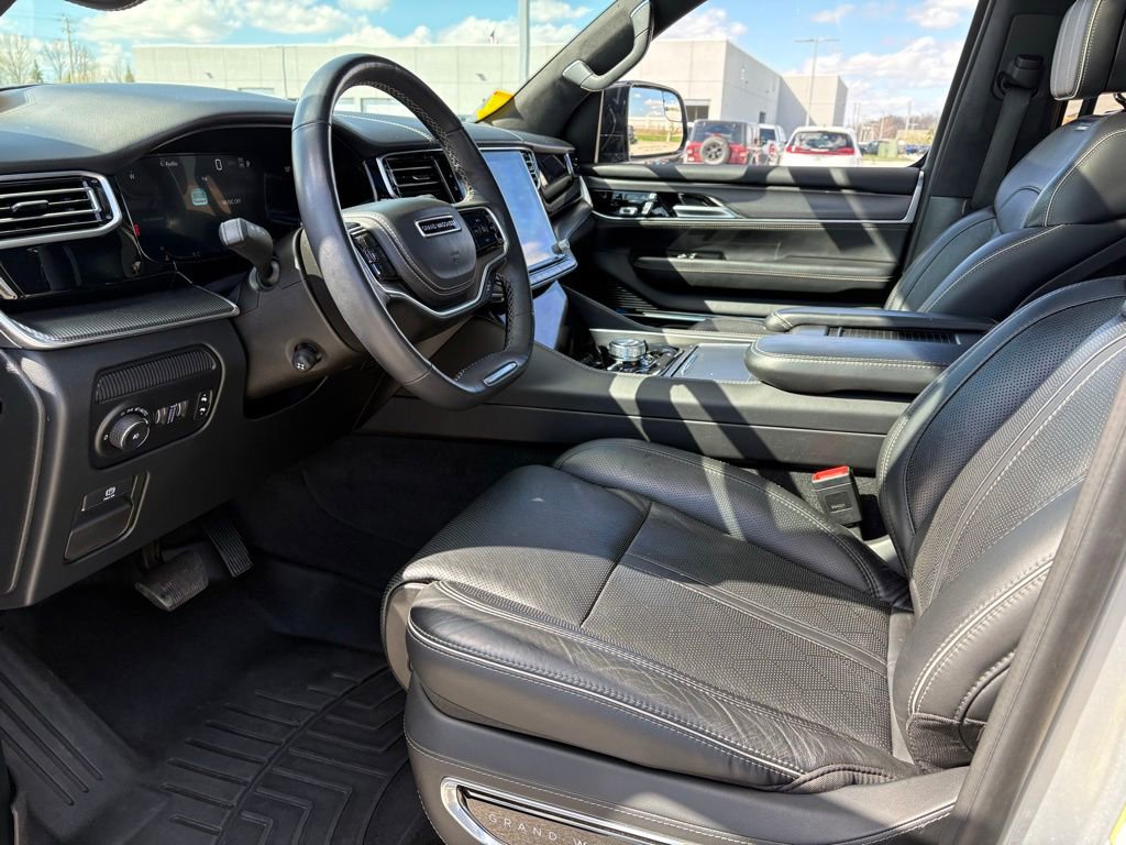 Used 2023 Jeep Grand Wagoneer Series II w/ Quick Order Packagew 28T AWD/4WD image 8