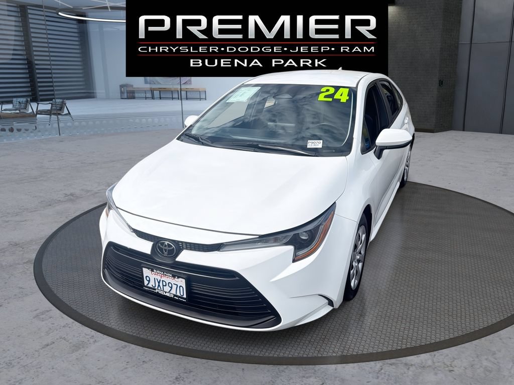 Used 2024 Toyota Corolla LE FWD image 1