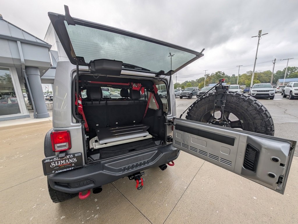 Used 2018 Jeep Wrangler Unlimited Rubicon image 11