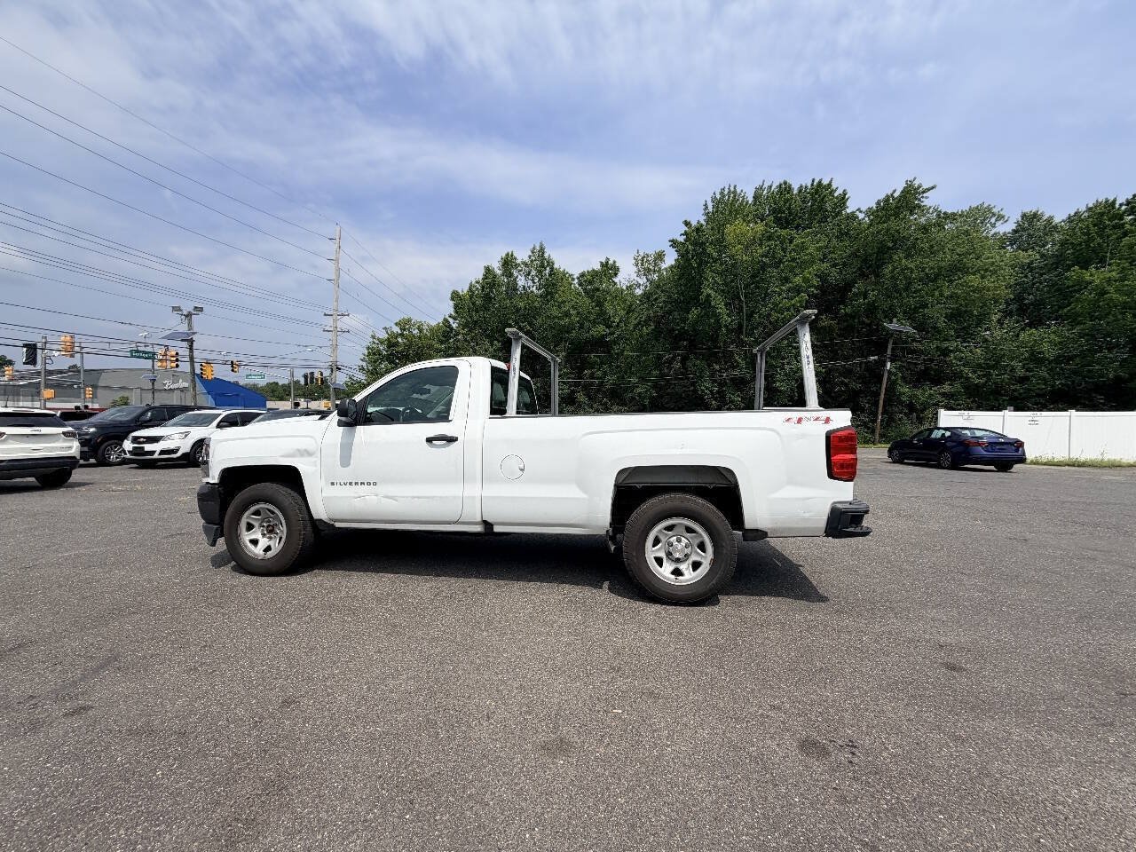 Used 2017 Chevrolet Silverado 1500 W/T w/ Trailering Package AWD/4WD image 16