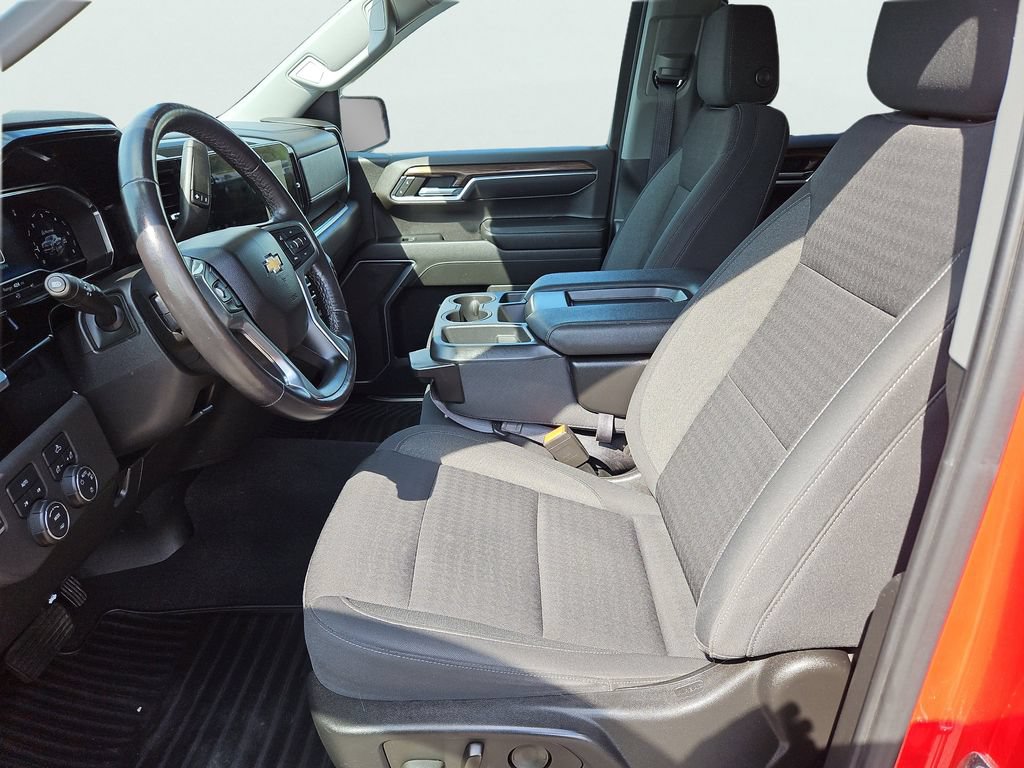 Certified 2022 Chevrolet Silverado 1500 LT AWD/4WD image 31