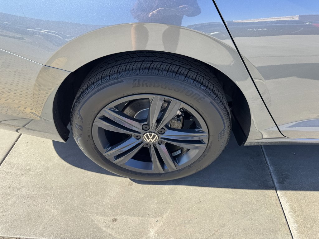 Used 2022 Volkswagen Jetta SE w/ Panoramic Sunroof Package image 15