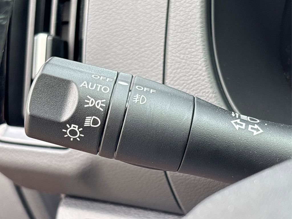 Certified 2025 Nissan Frontier PRO-4X image 24