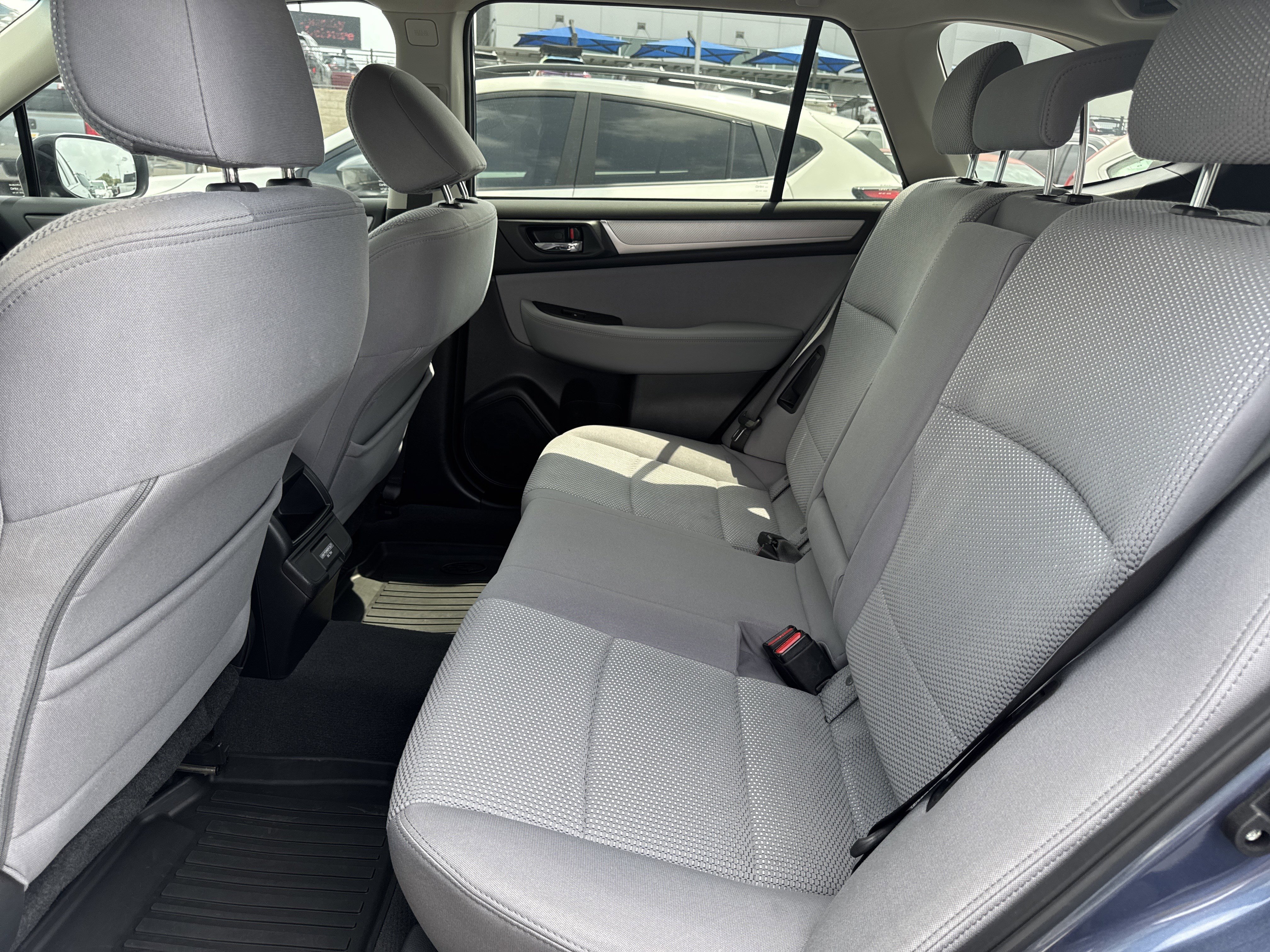Used 2018 Subaru Outback 2.5i Premium AWD/4WD image 26