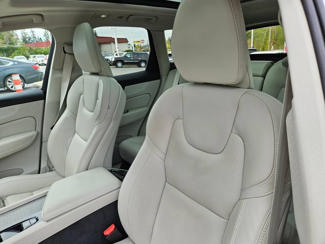 Certified 2023 Volvo XC60 B6 Ultimate w/ Protection Package Premier AWD/4WD image 15