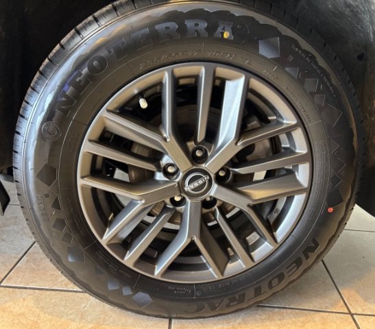 Used 2023 Nissan Rogue S FWD image 14