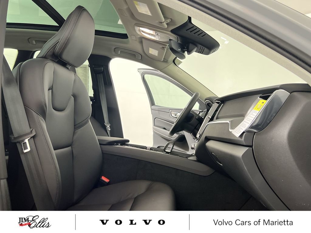 New 2025 Volvo XC60 B5 Core w/ Climate Package image 26