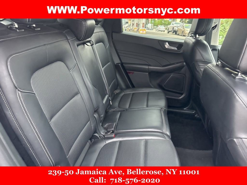 Used 2021 Ford Escape Titanium image 19